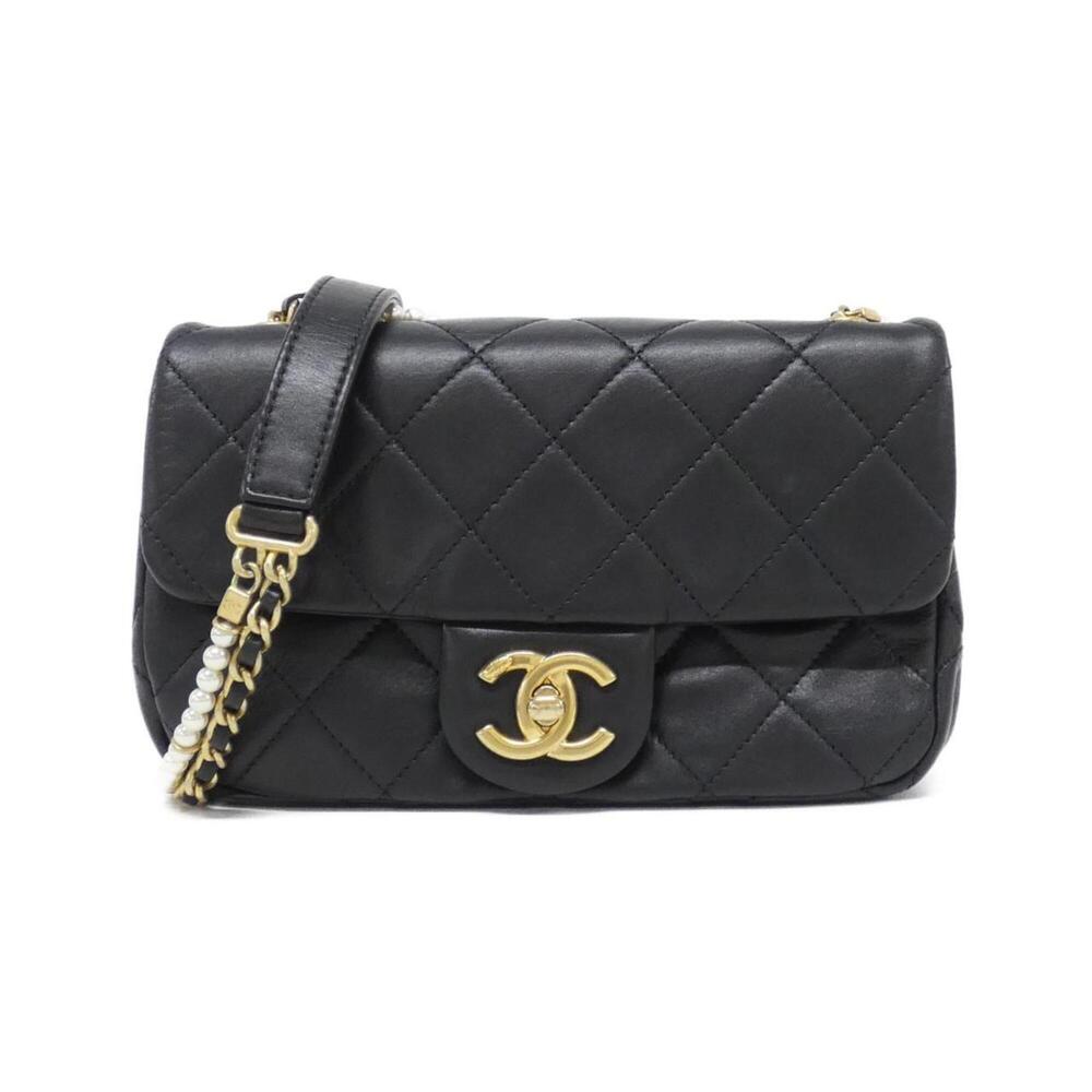 Chanel AS2210 Shoulder Bag
